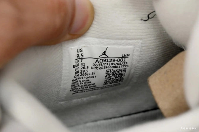 HYPE Air Moments WMNS Frozen AQ9129-001 4 Jordan 0707